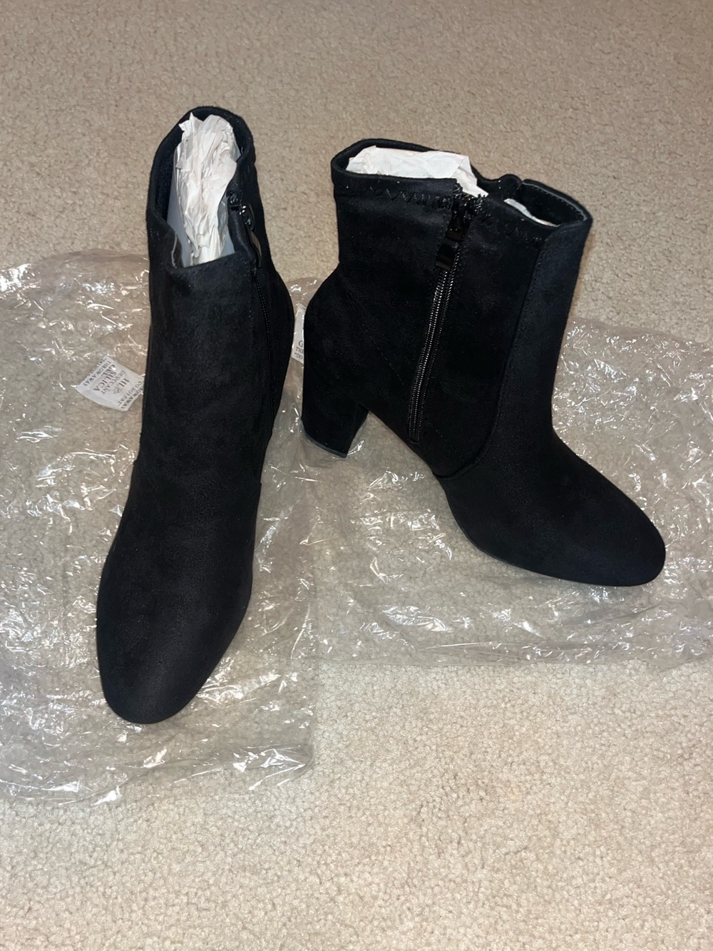 ✨NWT Black Faux Suede Block Heel Ankle Boots Sock Booties Size 8.5